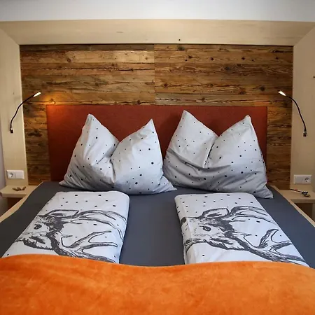 M4 Aparthotel *