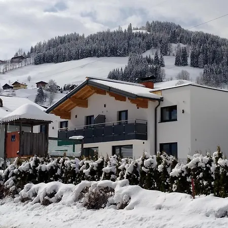 M4 Aparthotel *