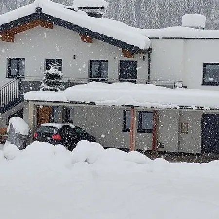 Aparthotel M4 *