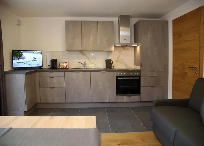M4 Aparthotel