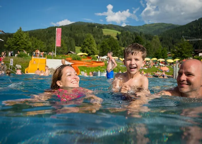 アパートホテル M4 4*